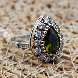 Handmade Women Ring, Peridot Ladies Ring, Turkish Handmade, Ladies Ring, Birthstones Ring, Ladies Ring, 925k Sterling Silver, August Stone,