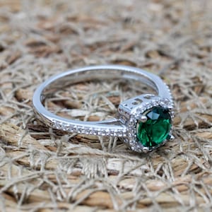 Emerald Ring, Handmade Women's Ring, Turkish Handmade Ring, Authentic Ring, Minimalist Ring, Ladies Ring, 925k Sterling Silver, Cubic Zircon