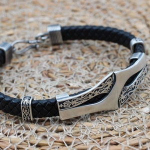 Mens Bracelet, Leather-Silver Mens Bracelet, Silver Mens Bracelet, Mens Gifts, Vintage Leather Bracelet, Gift for Him, 925k Sterling Silver