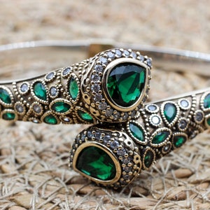 Emerald Bracelet, Ottoman Bracelet, Handmade Bracelet, Bangle Cuff, Turkish Handmade, Bangle Bracelet, Gift for Her, 925k Sterling Silver,