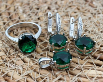 Emerald Ladies Set, Authentic Set, Handmade Set Women, Turkish Handmade Ladies Set, Ring, Earring, Pendant, Ladies Set, 925k Sterling Silver