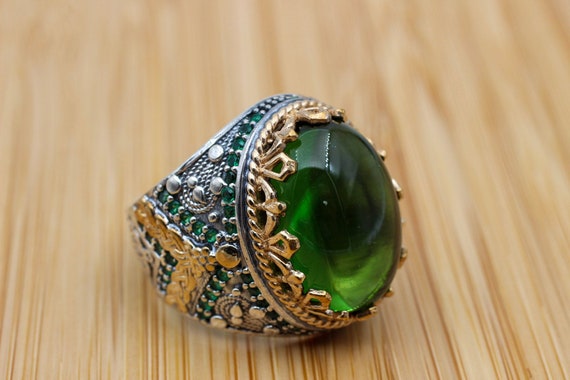 トルコ製 925silver 天然石エメラルド リング ハンドメイドのエメラルドリング：トルコ製925kスターリングシルバー