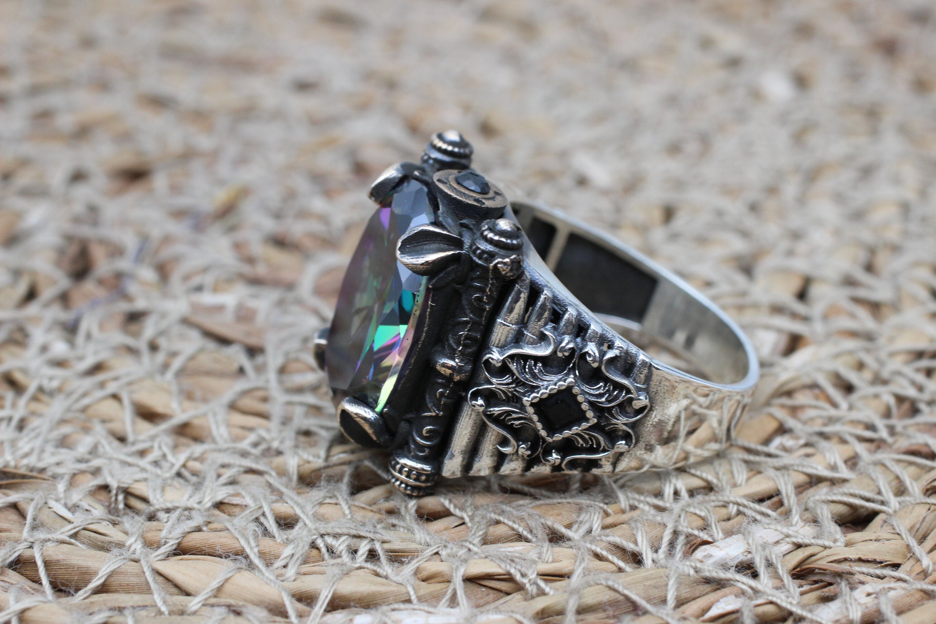 トルコ製 ハンドメイド メンズリング シルバー925 (ミスティックトパーズ) ミスティックトパーズストーンリング：トルコ製ハンドメイド925