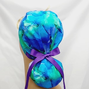 womens scrub hats, surgical cap, scrub hats for women, scrub cap, blue green blender scrub cap, ponytail  ribbon