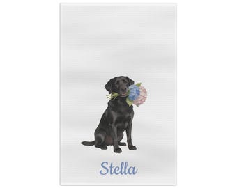 Paño de cocina personalizado con Labrador Retriever negro, hortensias azules y rosas, retrato de mascota personalizado