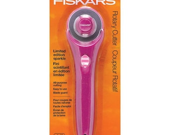 Rotary Cutter 45MM Sparkle Bery 197954 1001 Fiskars