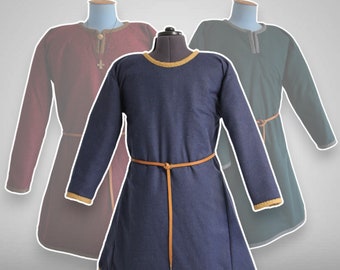 Viking battle tunic with padding for early middle age reenactment fight