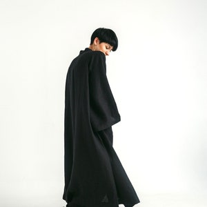 Long linen kimono. Black kimono.