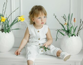 Baby linen romper. Baby unisex jumpsuit. Baby and toddler white linen overall. Organic kids clothes.