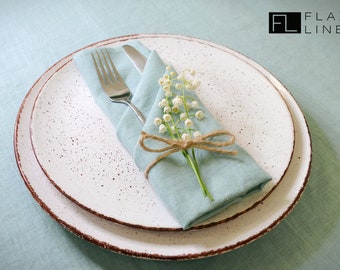 Linen napkins Set in various colors. Dinner and wedding cloth napkins of stonewashed linen. Set and wholesale.