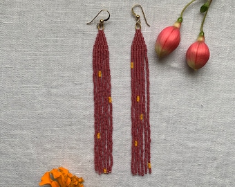 magenta matchstick boucles d’oreilles à franges perlées