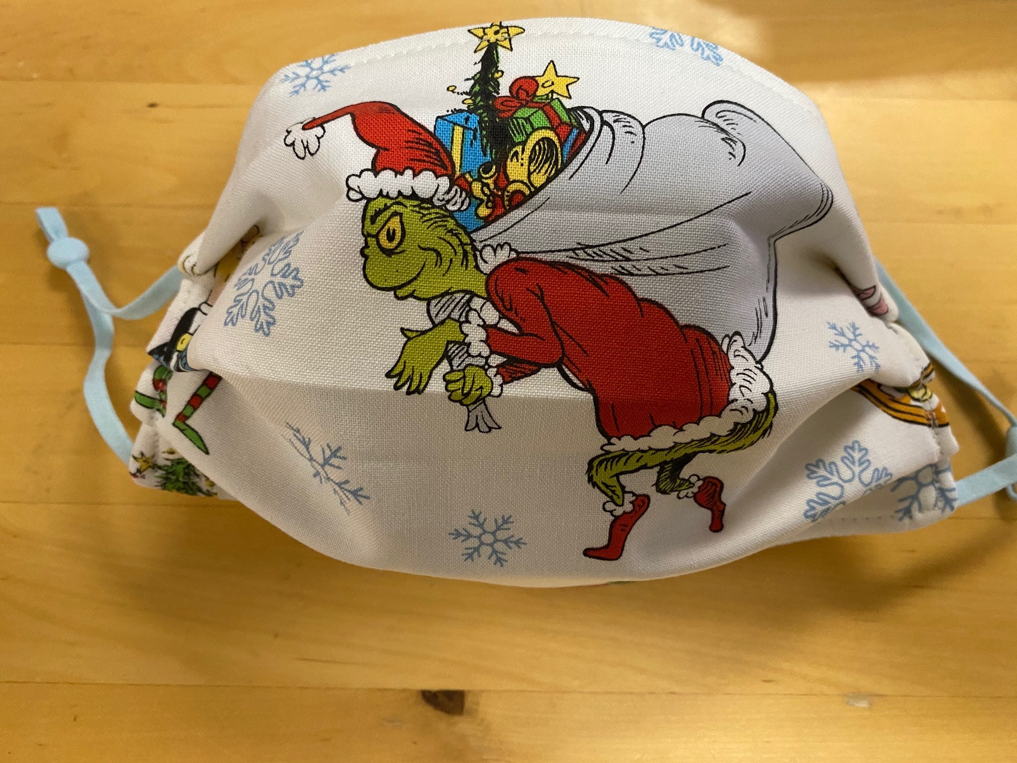 Cindy Lou Who The Grinch In 2020 Christmas Cartoons Cindy Lou Who, Elf