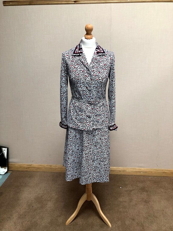 VINTAGE TWO PIECE