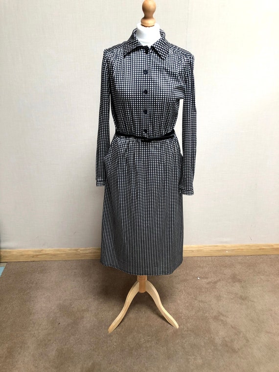 Great Vintage Dog Tooth Dress by 'Marisa' at Kitty