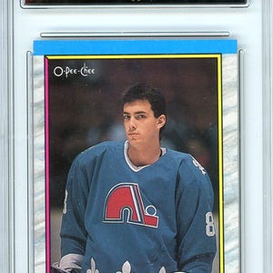 1989 O-Pee-Chee Joe Sakic Graded Rookie Karte #113 GMA 8.5