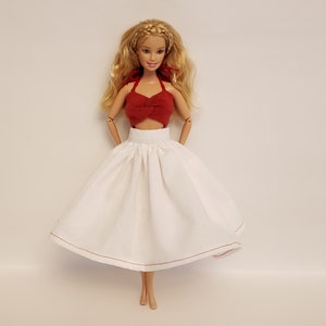 Poppentopje en rokje voor een pop van 30,5 cm