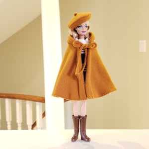 Hooded cloak, beret for dolls(fleece)