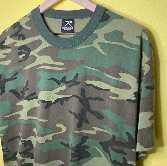 Vintage 80's Rothco Camouflage Graphic T Shirt Si… - image 1