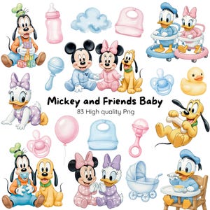 Pode incluir: Uma coleção de ilustrações em aquarela com Mickey Mouse, Minnie Mouse, Pato Donald, Margarida, Pateta e Pluto em designs com tema de bebê. Inclui acessórios para bebês como chupetas, babadores, chocalhos e uma mamadeira. O texto "Mickey and Friends Baby" é exibido.