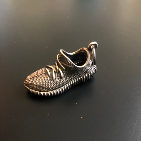 yeezy black and silver