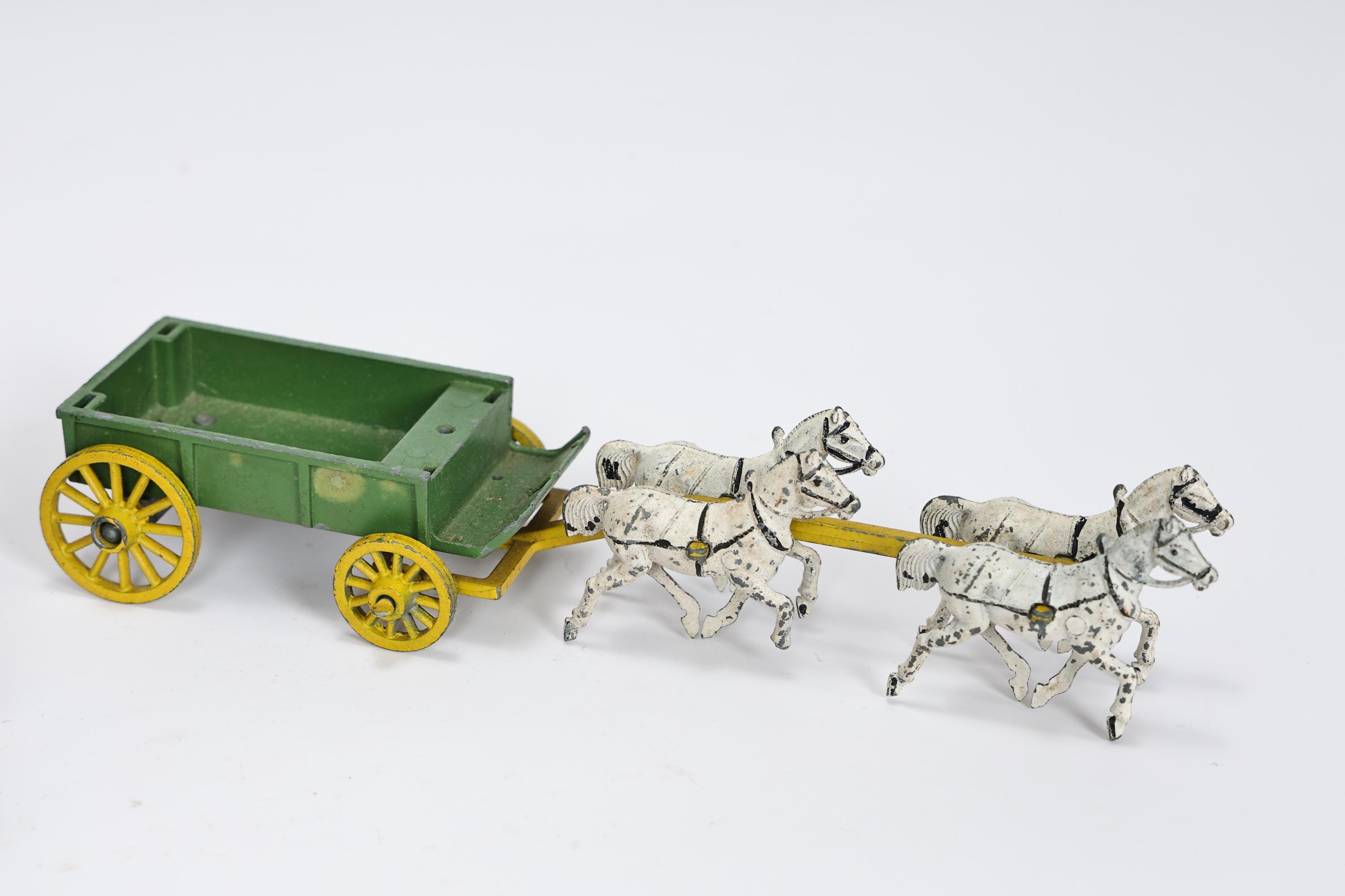 ヴィンテージのおもちゃの鋳鉄製の馬が引く丸太と荷馬車 - Etsy 日本