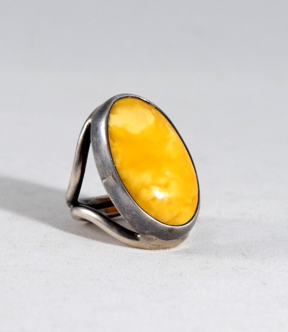 Vintage Collection Chicken Butter Yellow Beeswax Sterling Silver Ring