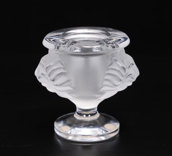 ★★★Lalique ラリック フランス 　 　Lionシガレッホルダー。 Lalique Clear & Frosted Crystal Tete De Lion Table Lighter Holder