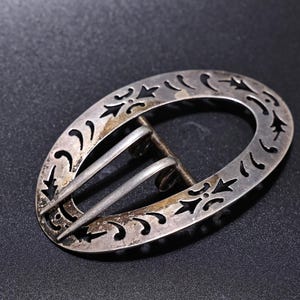 Vintage Victorian Sterling Silver Ornate Oval Belt Buckle