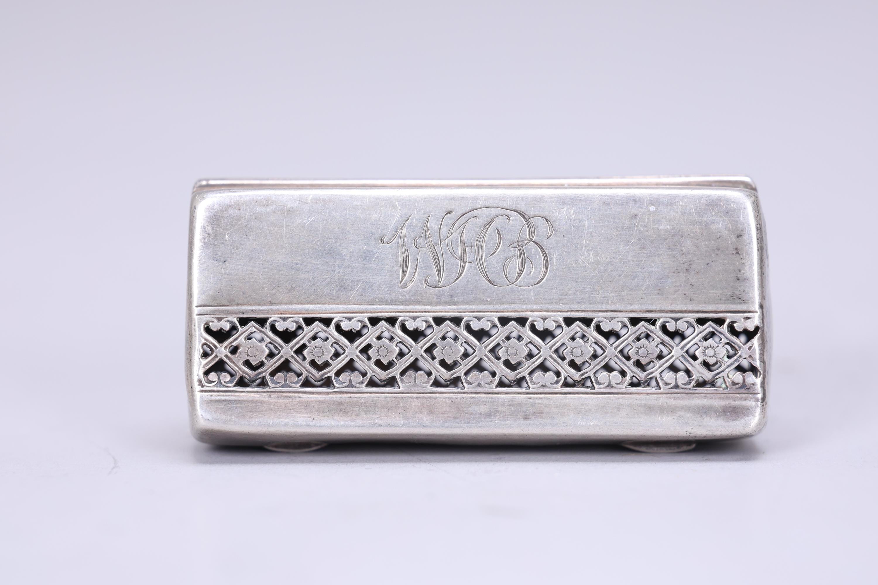 British hallmark sterling silver London top ornament trinke