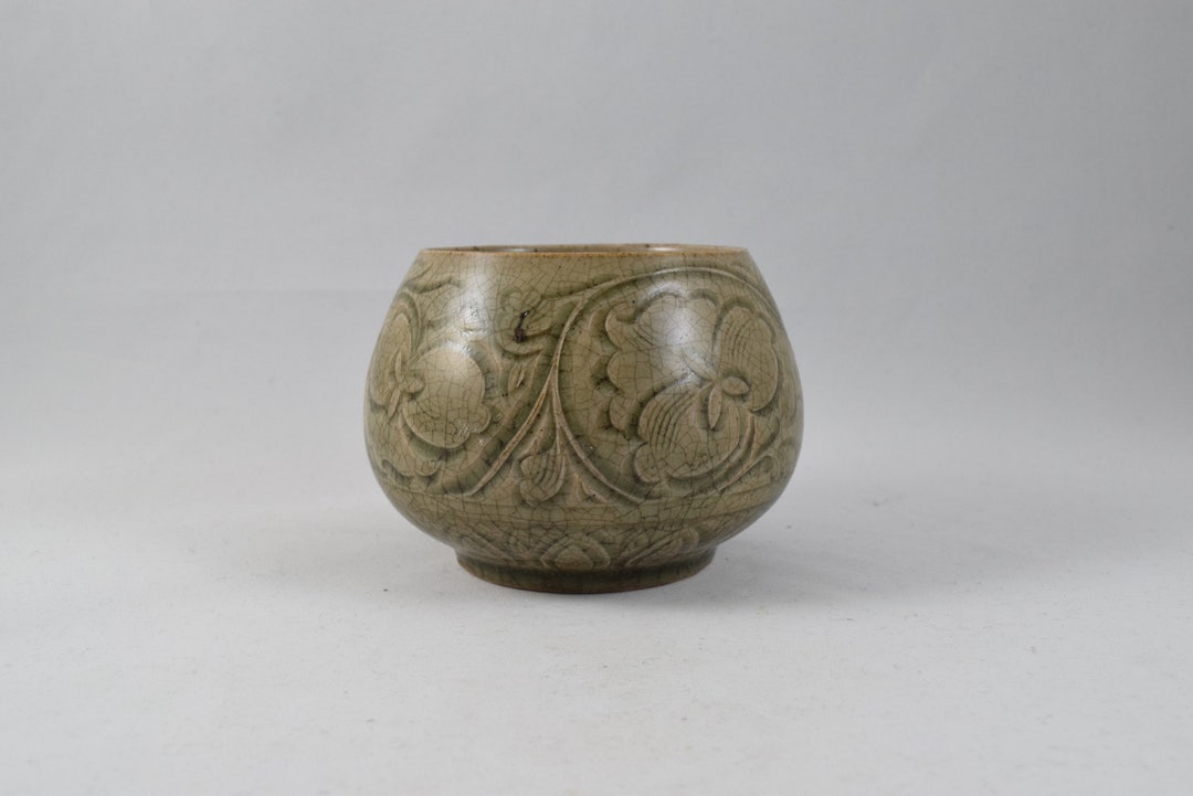中国コレクション 耀州窯 磁器 花彫り筆洗鉢 - Etsy 日本