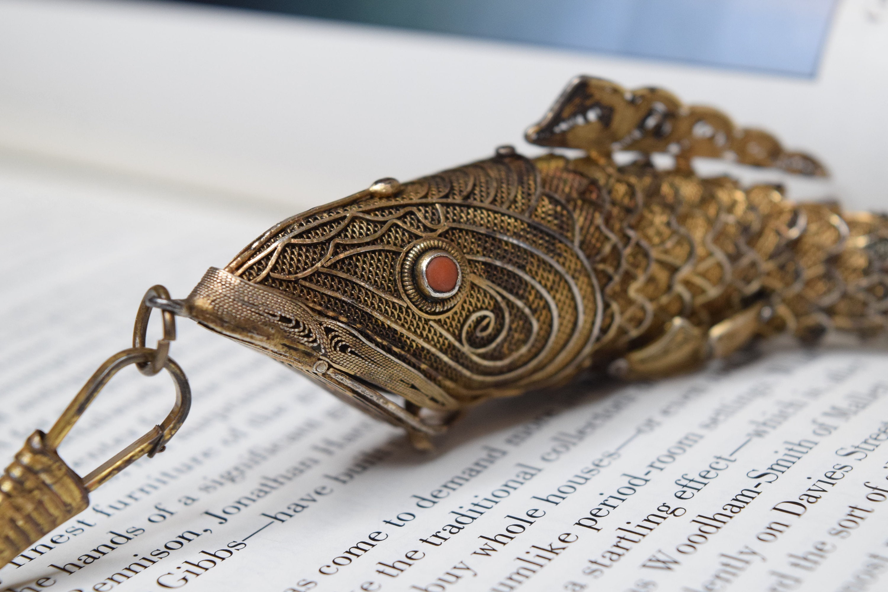 Vintage Collection Silver Filigree Movable Chinese Style