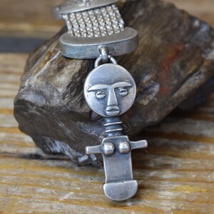 Vintage Collection Sterling Silver Rare Unique Designed Africa Style Woman Pendant Chain