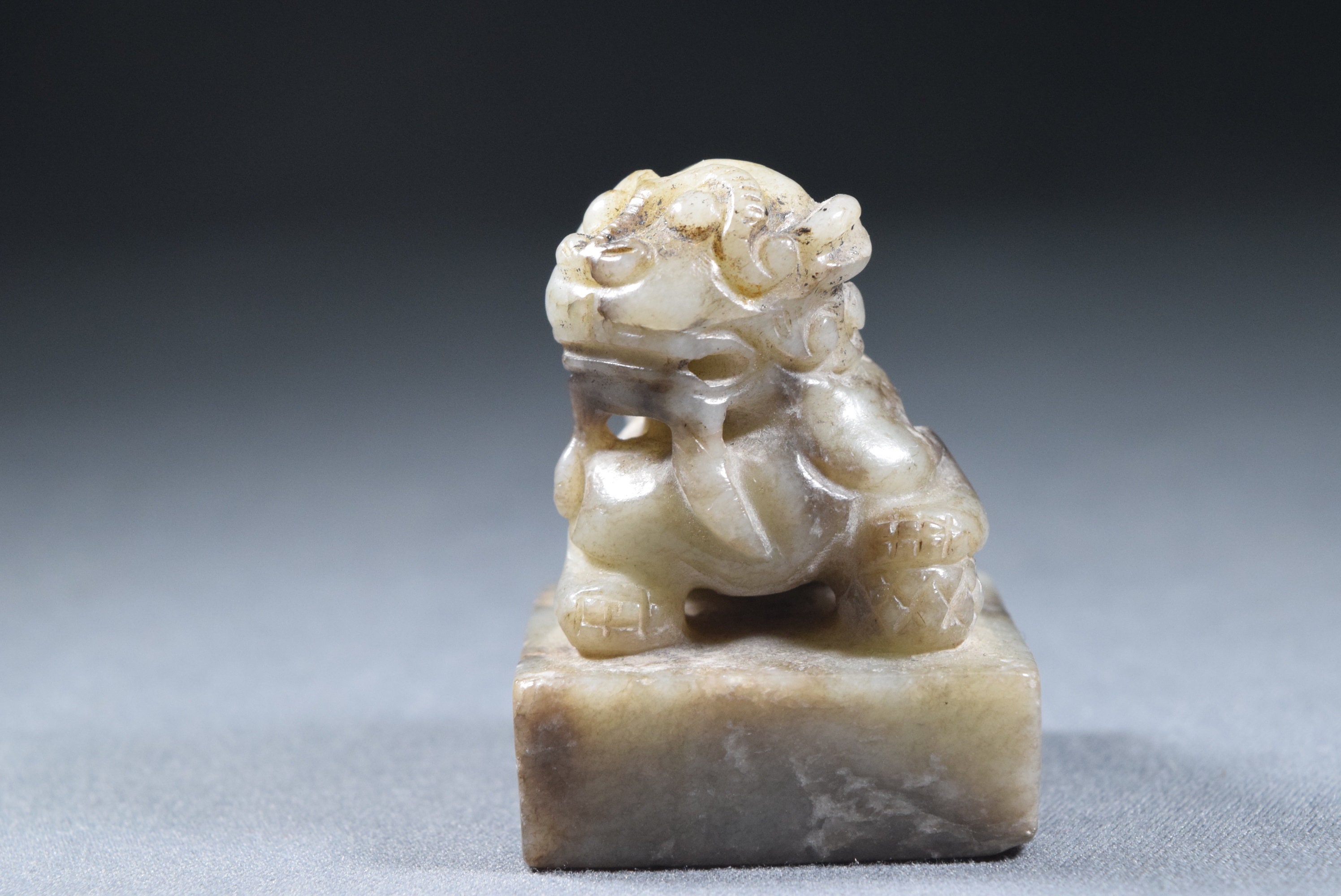 ヴィンテージコレクション 彫刻された翡翠の獅子印 - Etsy 日本