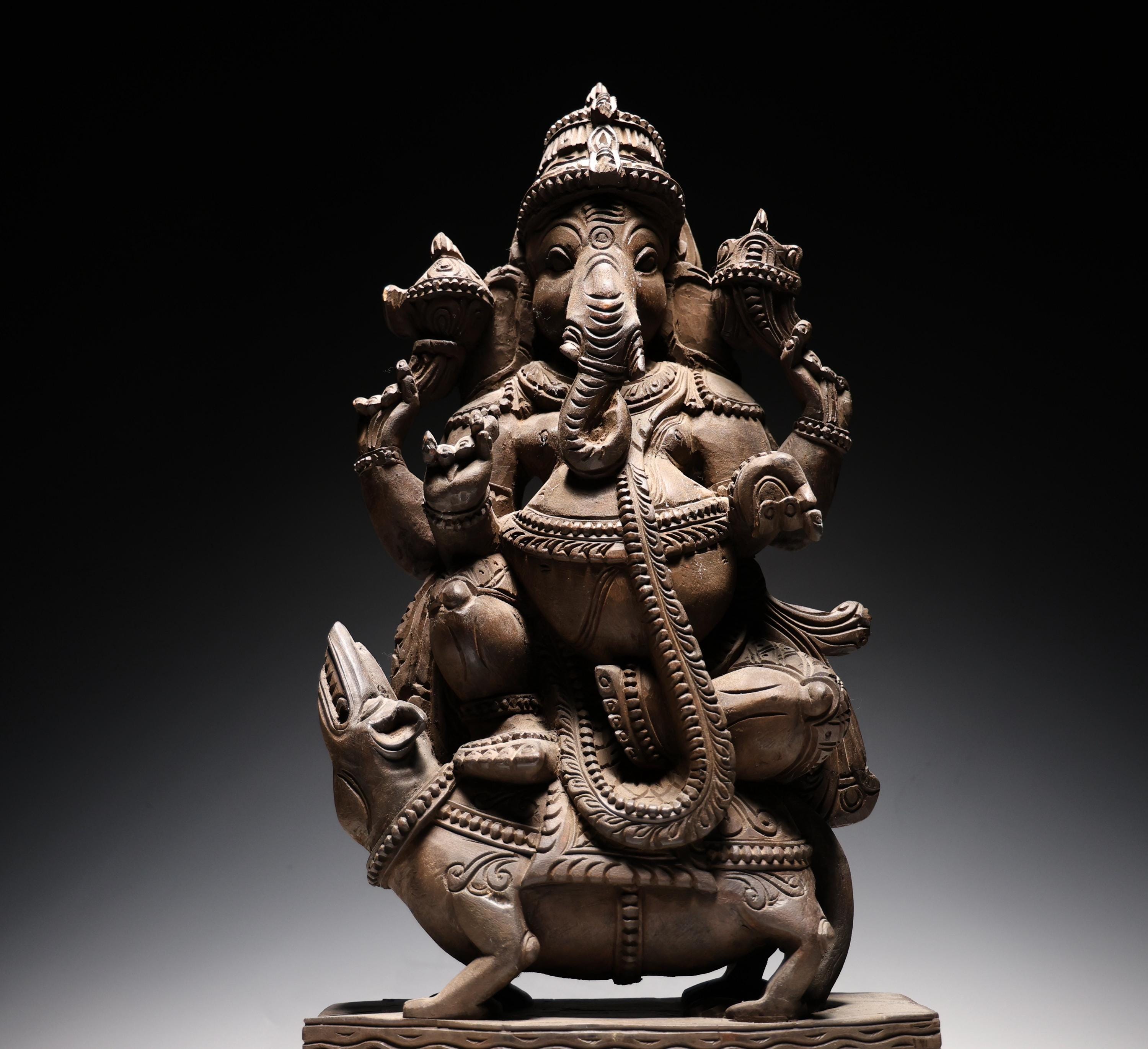 ヴィンテージ インドのガネーシャ像（ネズミのムーシカに座る）木製