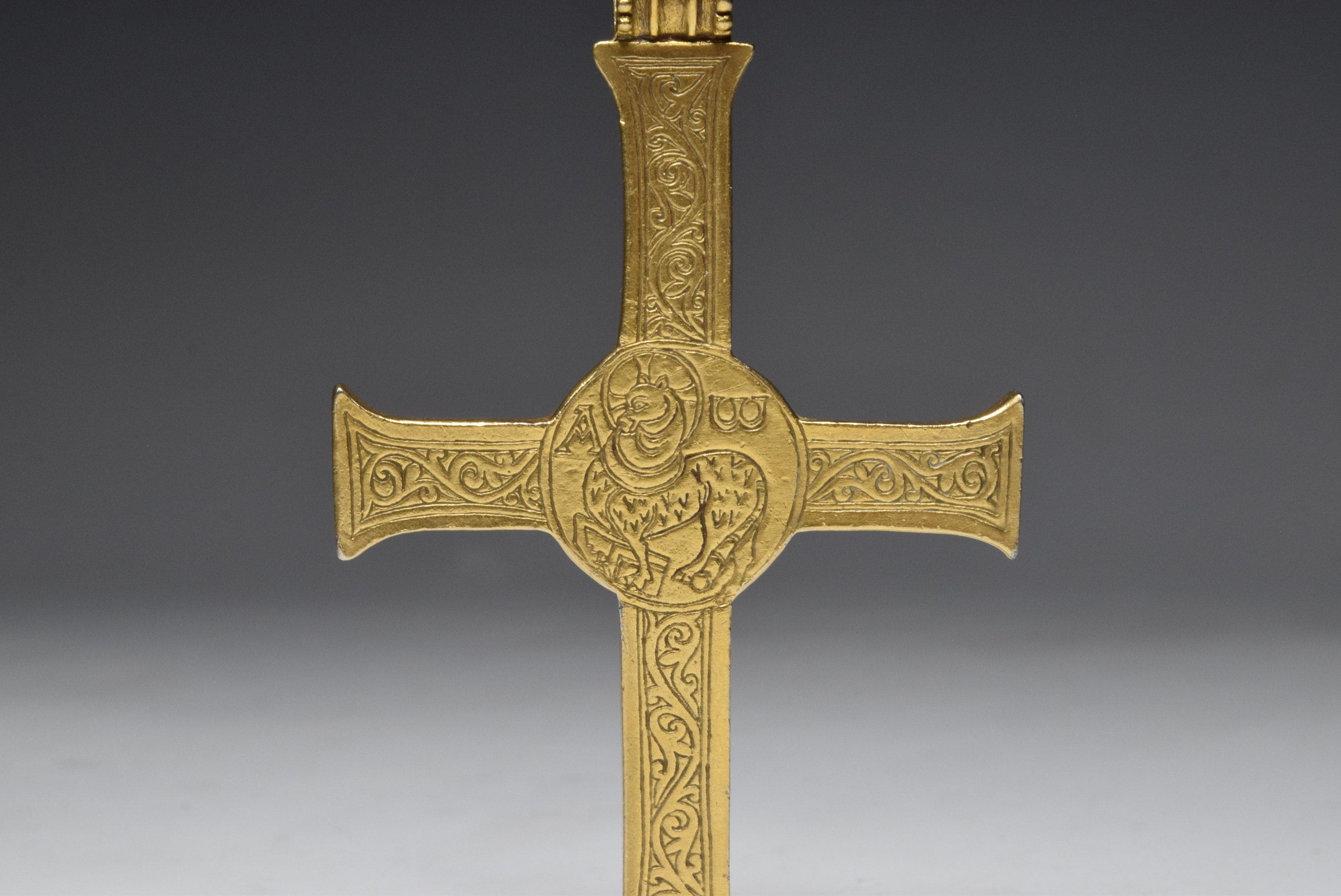 alva museum replicas ビンテージ クロス ゴールド 約27g Vintage Collection MMA 1993 Gold Tone Lamb of God Large Cross