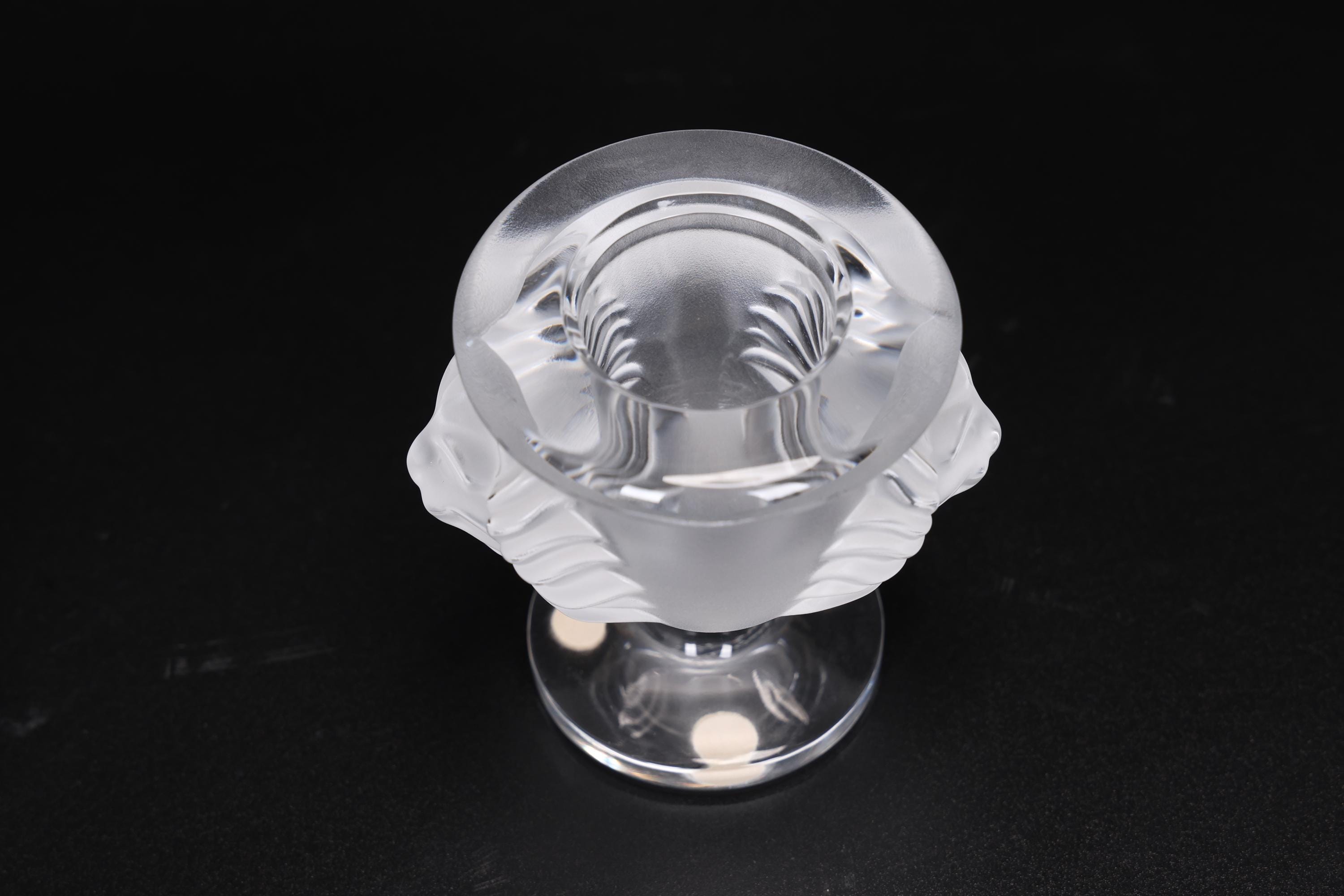 ラリックLaliqueライオンTete De Lionクリスタルガラスライター Lalique Clear & Frosted Crystal Tete De Lion Table Lighter Holder