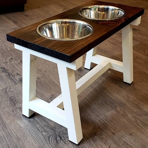 Dog Food shops Stand. Farmhouse style. Tall. Dog Bowls included.