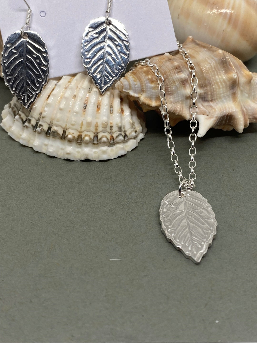 Two Piece Leaf Set