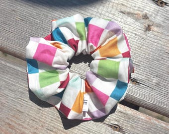 F1 colourful Checher Flag Scrunchie | Formula 1 inspired hair accessory