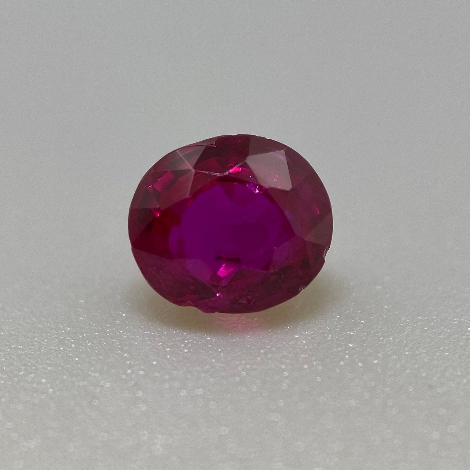 PIGEON BLOOD BURMESE Ruby oval 0.99ct Etsy