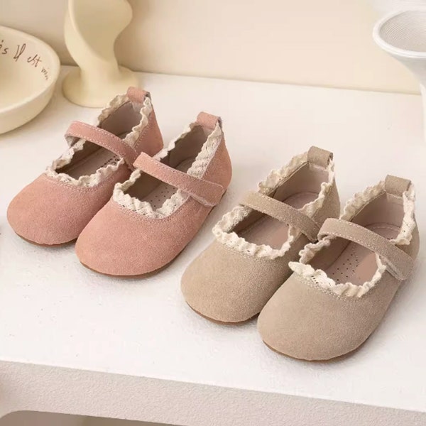 Chaussures blanches Mary Jane en cuir verni pour bébé fille, chaussures de baptême blanches pour tout-petits, chaussures de mariage pour fille, chaussons de baptême, cadeau de baptême