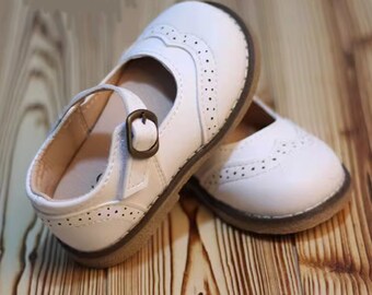 Baby Girl white Mary Jane shoes, White Baby Toddler Christening Shoes, Girl Wedding shoes, Baptism baby shoes, flower girl shoes white