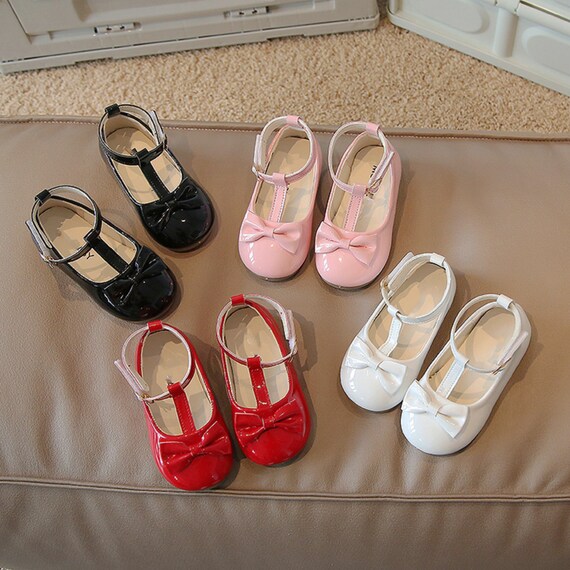 Baby girl patent leather hot sale shoes