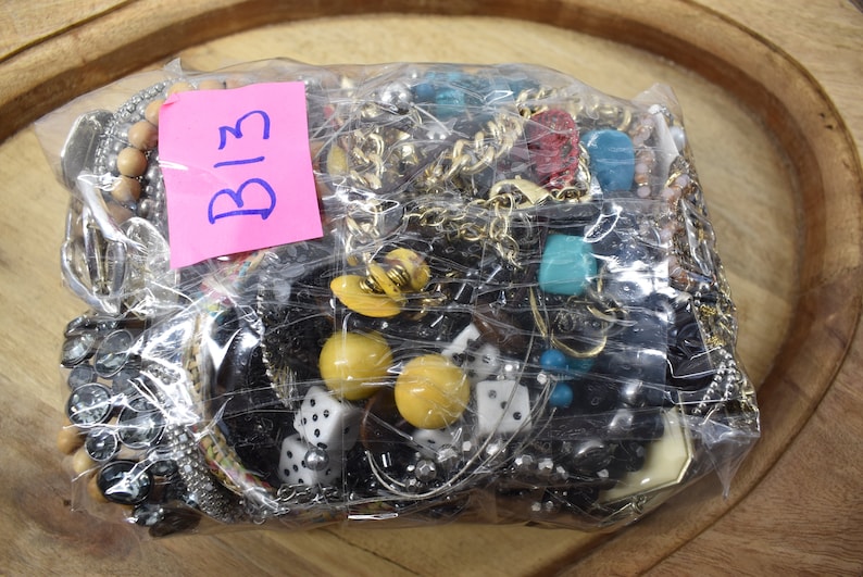 craft lot,Jewelry lbs,beads,wholesale,vintage,repurposed,salvaged,modern,gemstone,supply,wearable,mixed,huge,crafters Jewelry bag