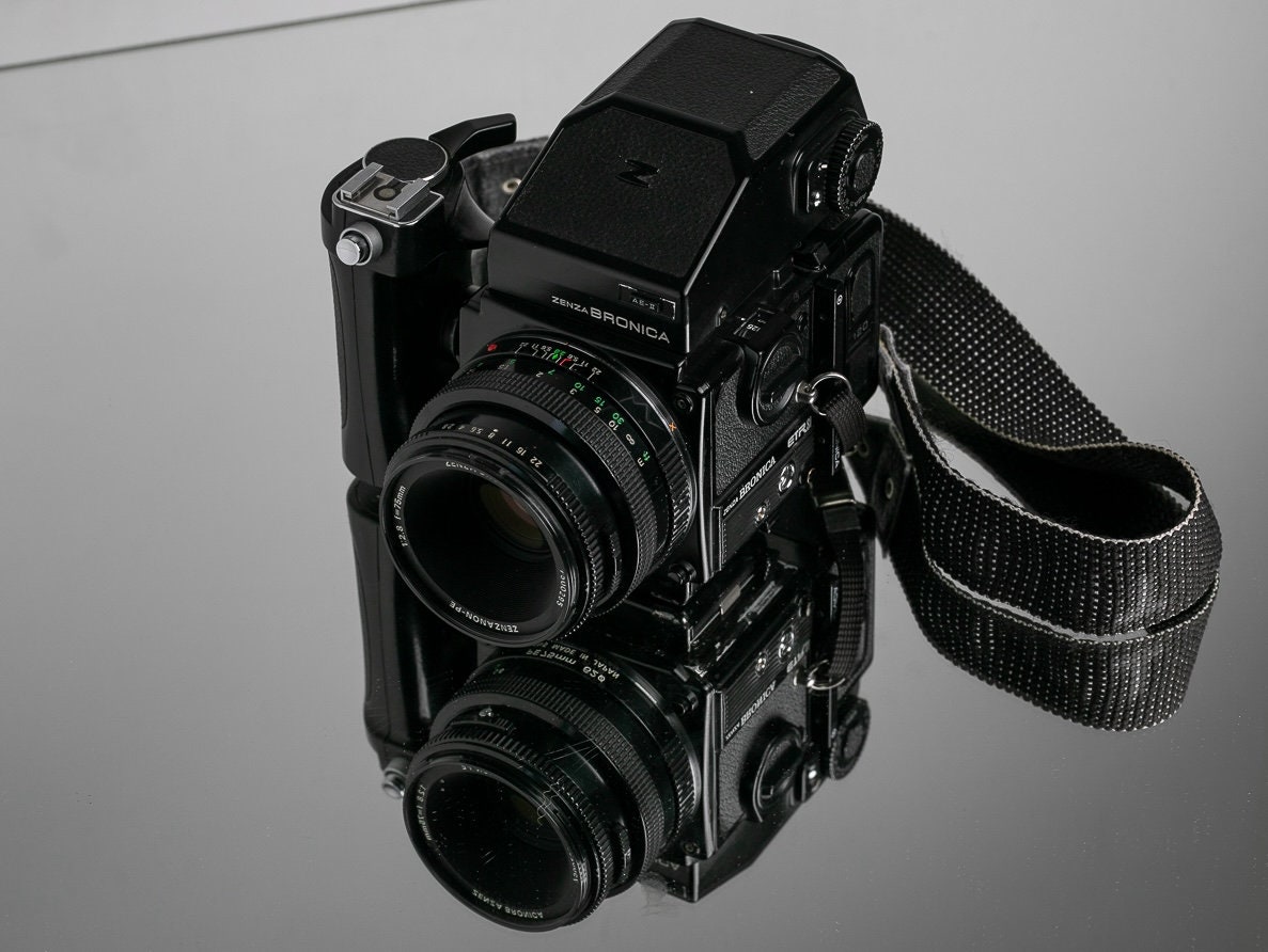 Zenza Bronica ETRS-I Medium Format 645 Camera Set With Two Lenses