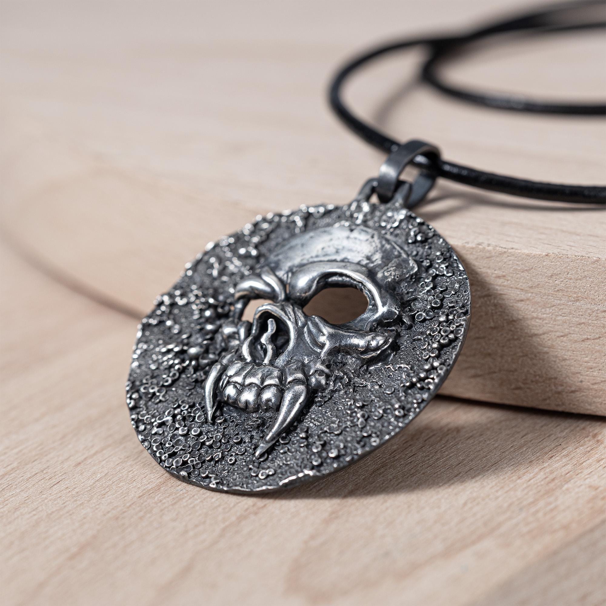 Amazon.com: Skull Men & Pendant Cubic Zircon Gold Color