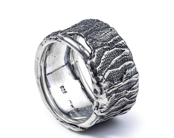 Veldt Oxidized 925 Silver Ring with Organic Wrinkled Texture