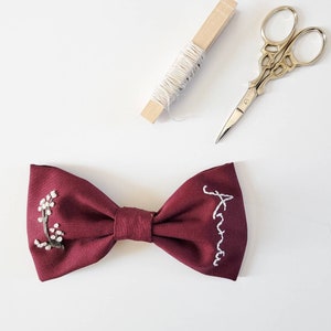 Personalized bows, wine colored fabric, hand embroidered, name bows, baby headbands, bow clips