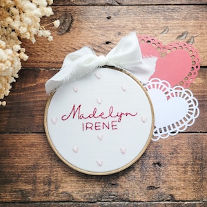 Hand embroidered name hoop| name announcement prop| nursery decor| personalized baby gift| simple name hoop| heart design