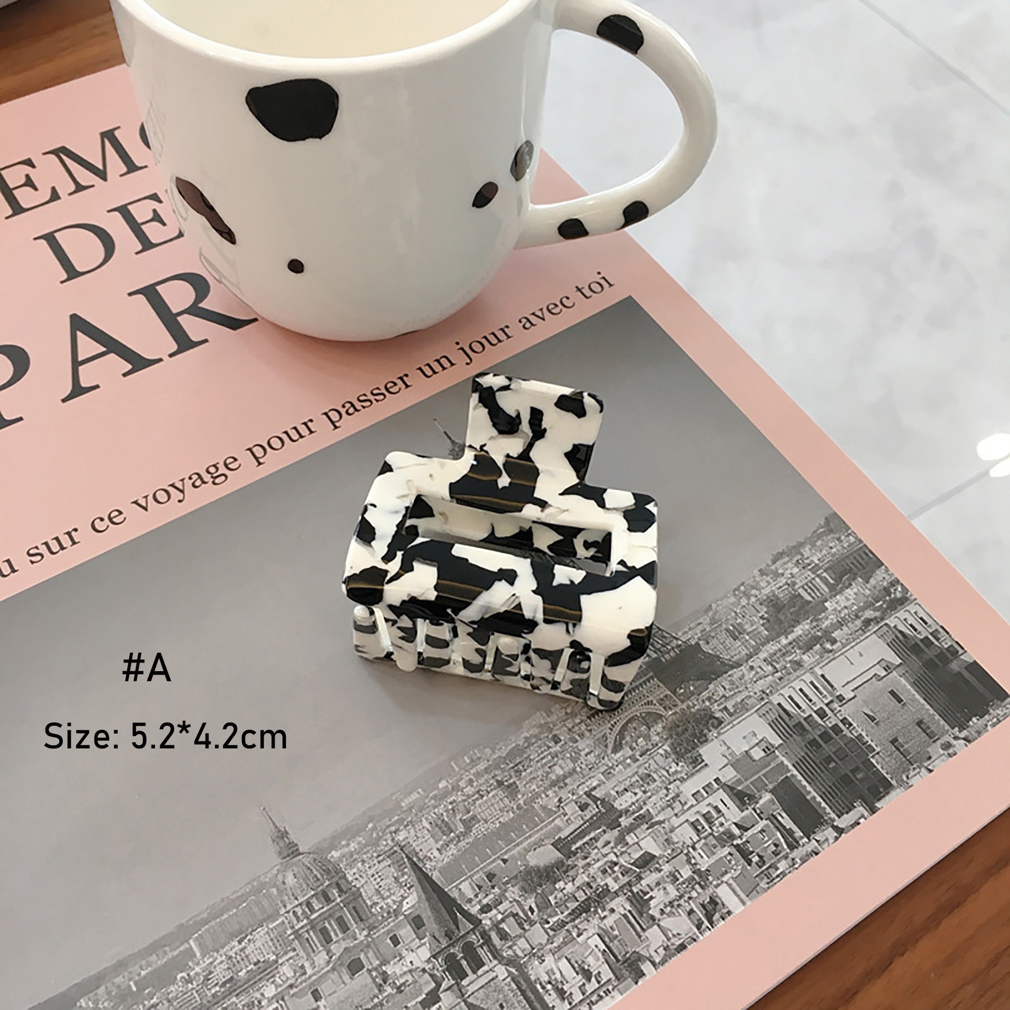 Cow Series Hair Claws for Women, Resin Hair Claw Clip, Cow Hair Clamp For Girl, Girlish Hair Clip, Hair Accessories, Girls Gift